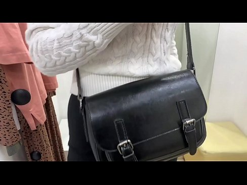 ❤️ Masturbasi umum saka asu enom FeralBerry karo dildo ing kamar fitting ❤️❌ Saru ayu ing pornojv.hentai-ita.ru ❤